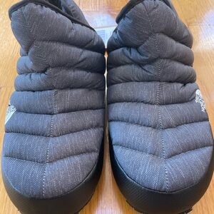 The North Face Gray Quilted Thermoball Traction  Booties